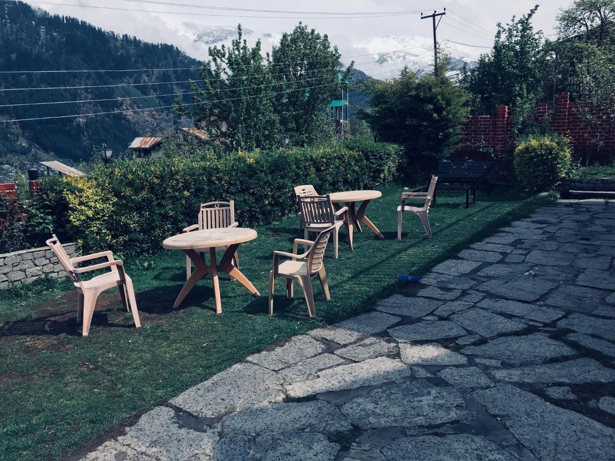 The Manu Emerald # Farmhouse # Top Selling Cottage In Manali # Peaceful Heritage Cozy Stay # Lawn With Bonfire # Most Awarded Exterior foto