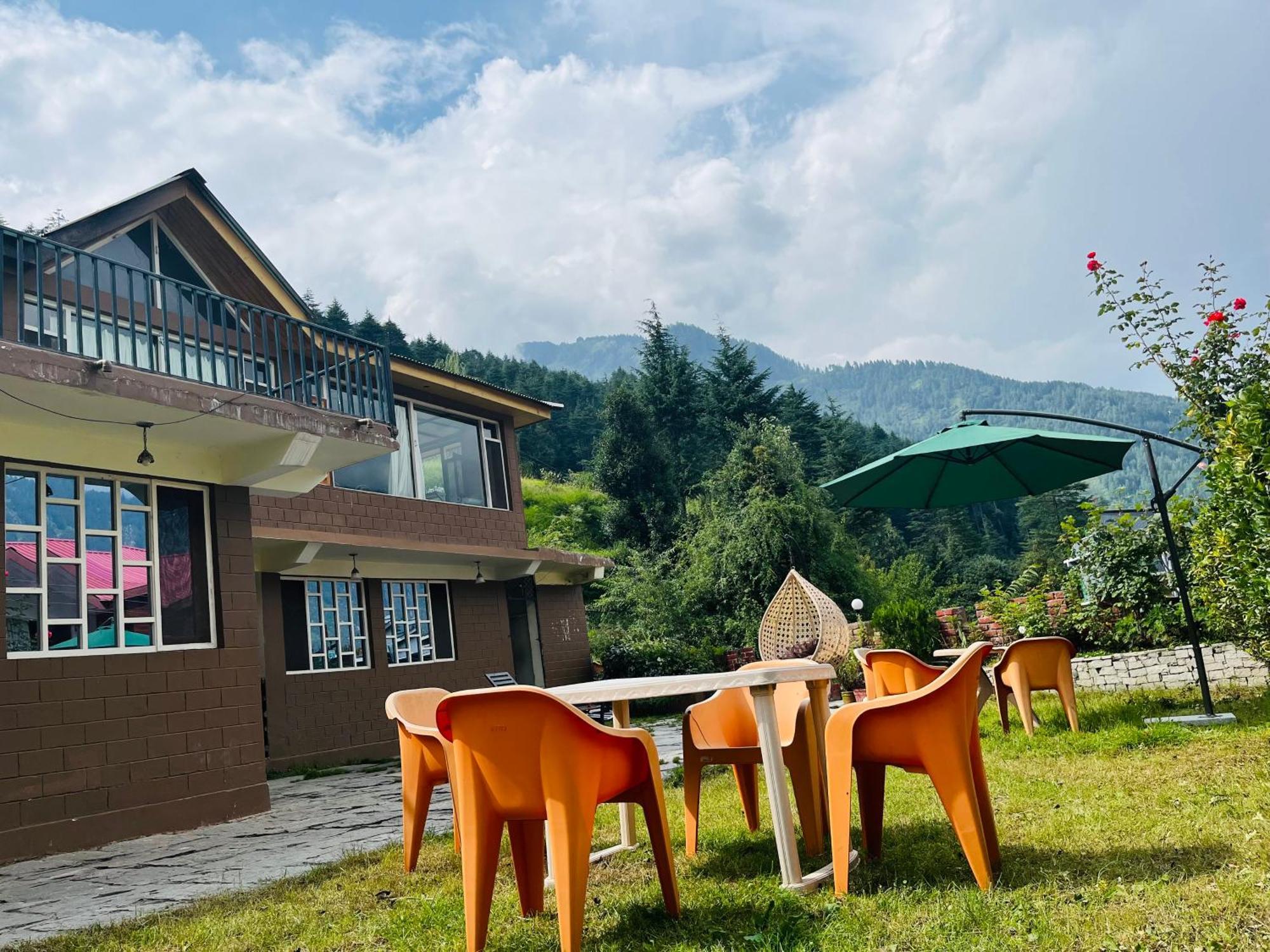 The Manu Emerald # Farmhouse # Top Selling Cottage In Manali # Peaceful Heritage Cozy Stay # Lawn With Bonfire # Most Awarded Exterior foto